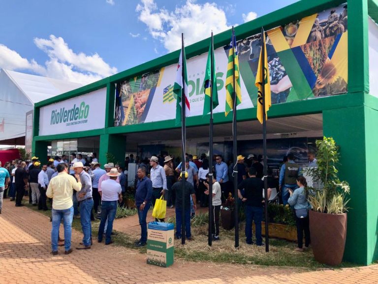 Governo leva serviços e inovação à Tecnoshow Comigo 2025