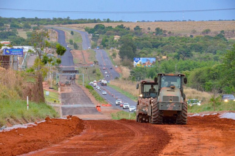 Governo de Goiás acelera investimentos na infraestrutura rodoviária, com 40 obras no estado
