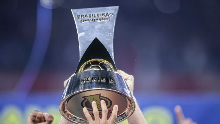 Weslley Souza projeta disputa da Série B: ‘campeonato igual’