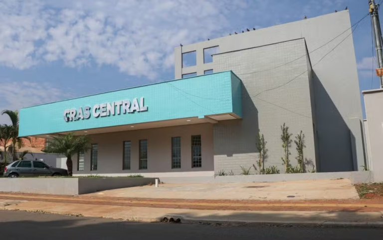 Prefeitura de Senador Canedo abre seleção com 92 vagas e salários de até R$ 4,1 mil
