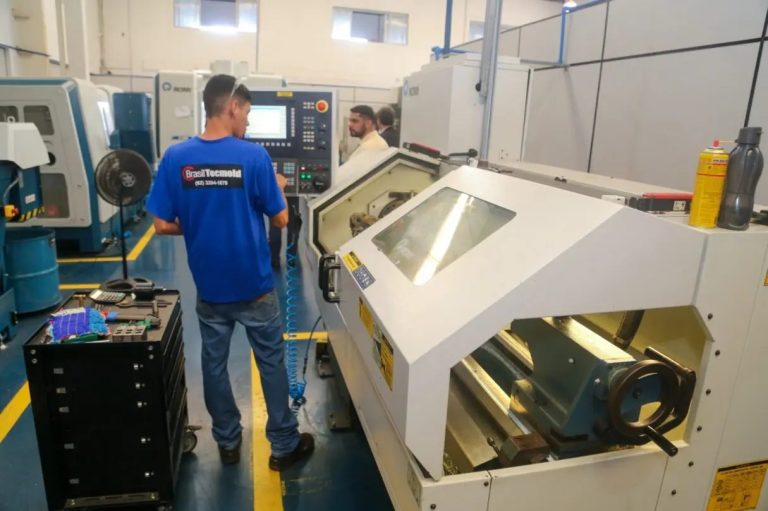 Goiás atraiu R$ 12,6 bi de investimentos com 38,3 mil novos negócios em 2024