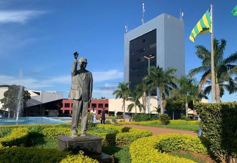 Saúde paga mais de R$ 235 milhões em dívidas deixadas pela gestão anterior