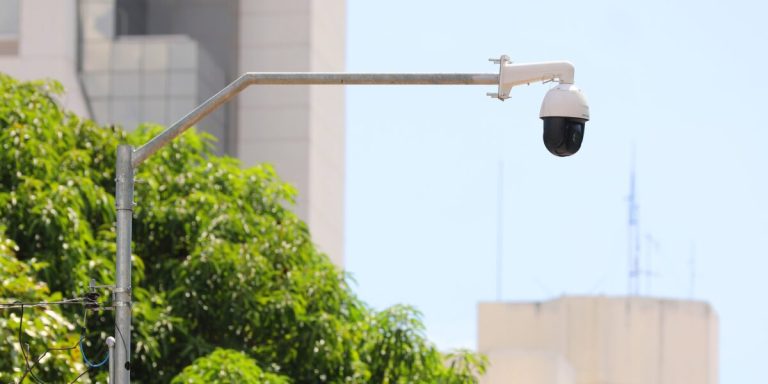 Governo seleciona sistema de videomonitoramento com uso de IA