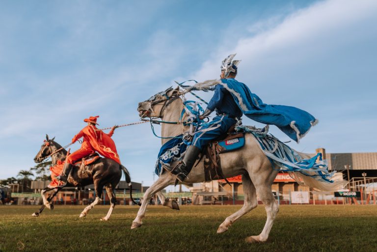 Luziânia é a primeira cidade a receber o Circuito das Cavalhadas 2025