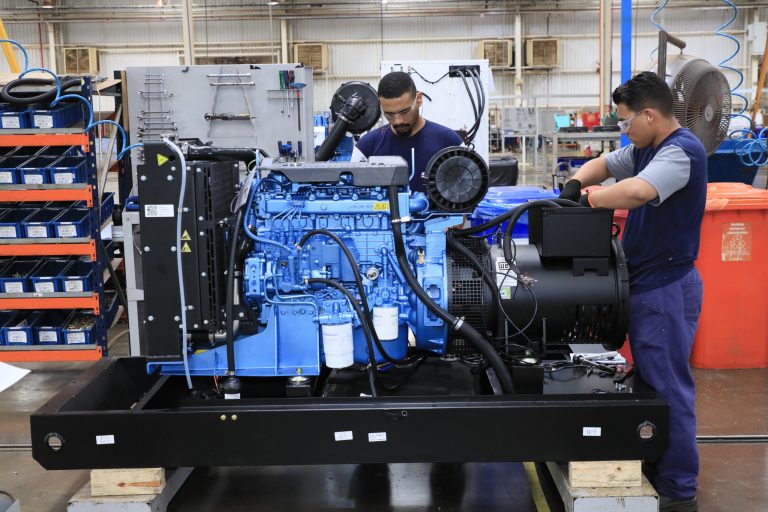 Goiás é vice-líder na geração de empregos no país em abril