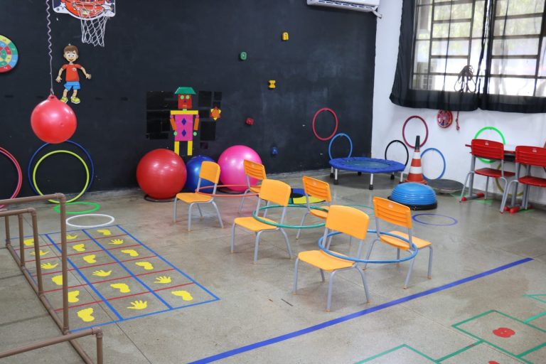 Prefeitura de Goiânia amplia suporte pedagógico para alunos com autismo na rede municipal