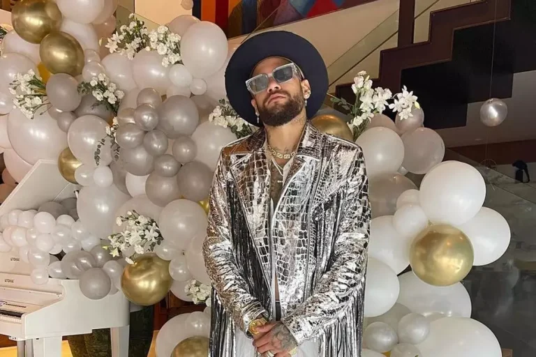 Joãozão sobre o momento de Neymar: ‘Craque no futebol e também como popstar’