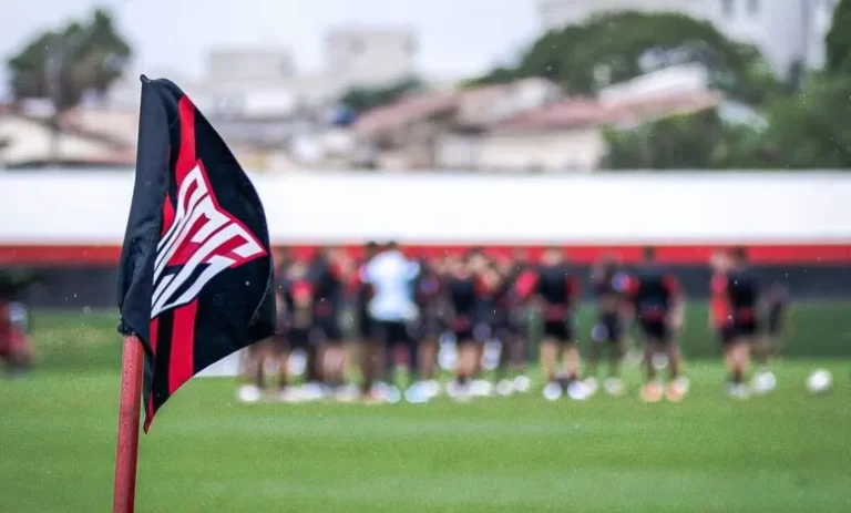 Joãozão vê urgência no Atlético para anunciar novo técnico: “não pode demorar”