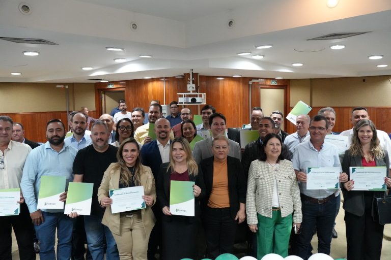 Ipasgo firma convênios com mais 25 prefeituras para garantir acesso aos novos planos de saúde