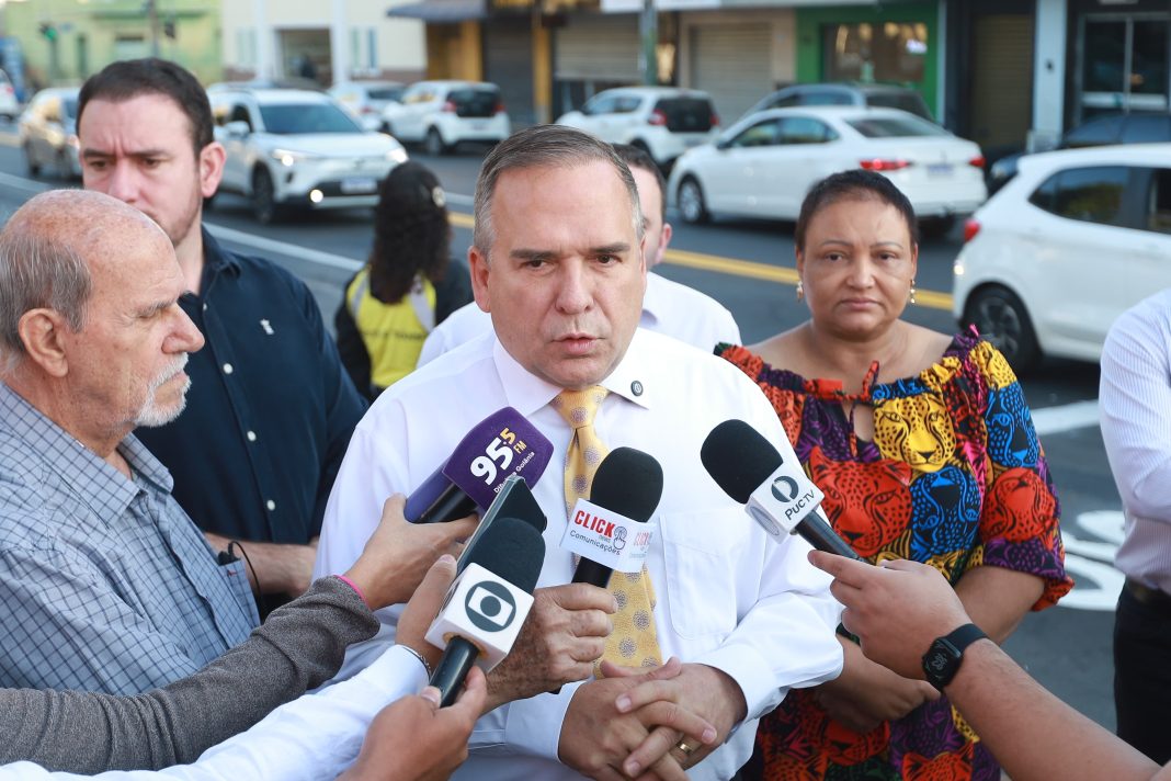 Mabel entrega Corredor da Avenida 24 de Outubro e projeta 