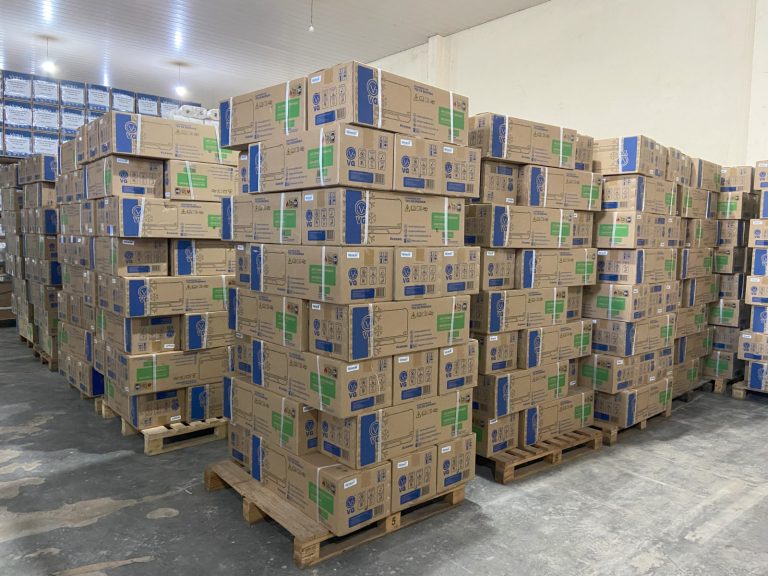 Instituições de ensino da SME recebem mais de 700 aparelhos de ar-condicionado