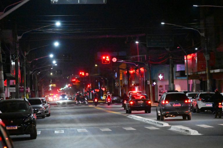 Programa Brilha Goiânia lança aplicativo para solicitação de manutenção e reparo da iluminação pública