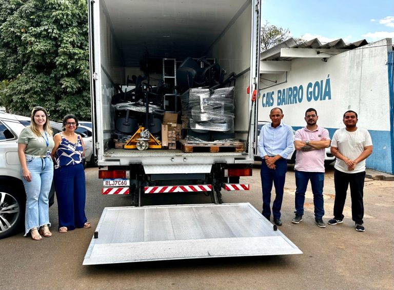 Prefeitura de Goiânia entrega novo mobiliário ao Cais Bairro Goiá