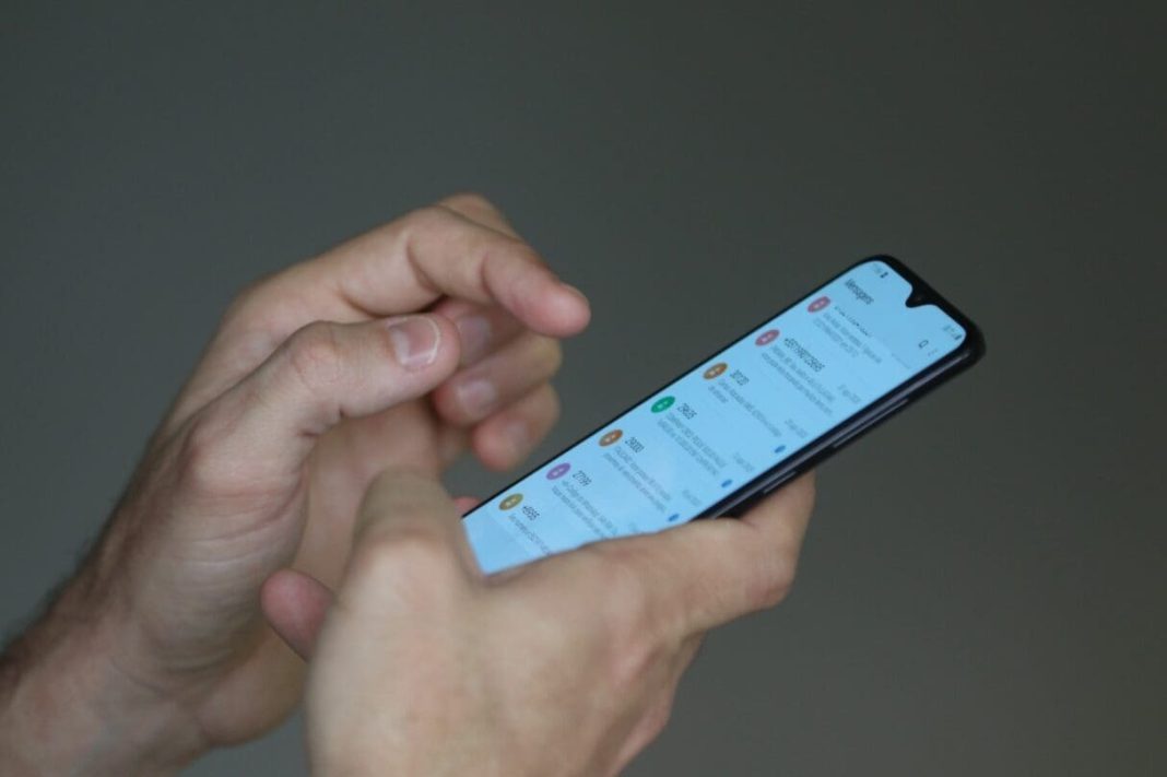 Governo de Goiás abre chamamento público para seleção de Operadoras de Telefonia Móvel