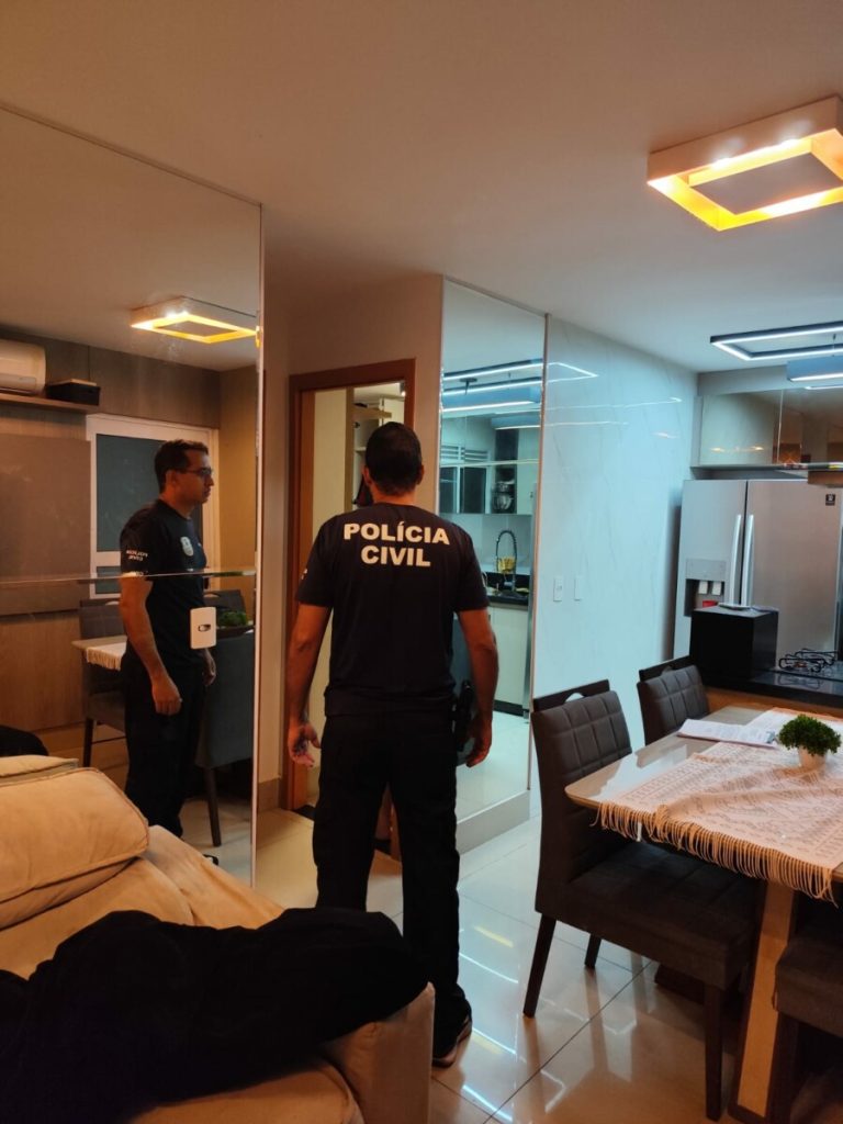 PCGO cumpre mandado de busca contra investigado por fraude contra postos de combustíveis