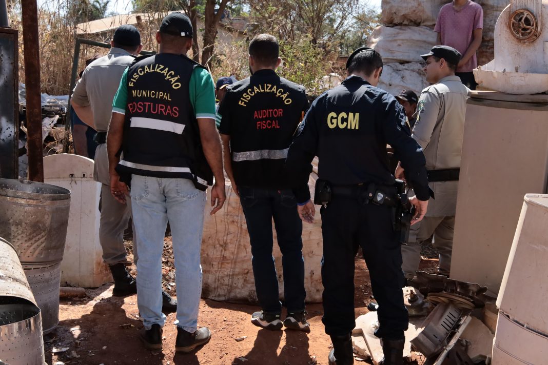 ”GGIM em Ação”: forças de segurança realizam operação com foco em reciclagens, bares e distribuidoras
