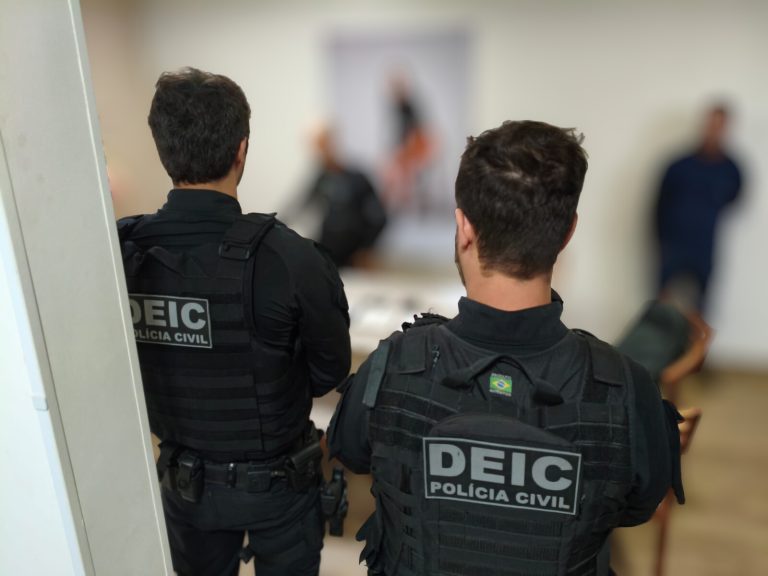 Operação mira servidora suspeita de desviar mais de R$ 400 mil da Prefeitura de Goiânia