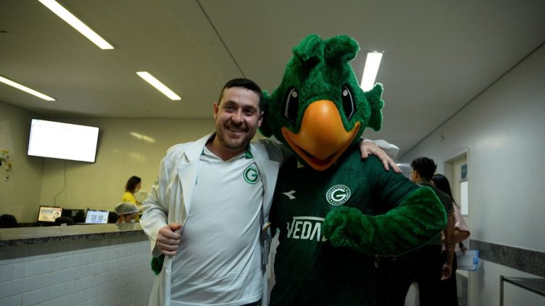 Goiás Esporte Clube leva alegria ao Hecad e atende mais de 150 crianças internadas