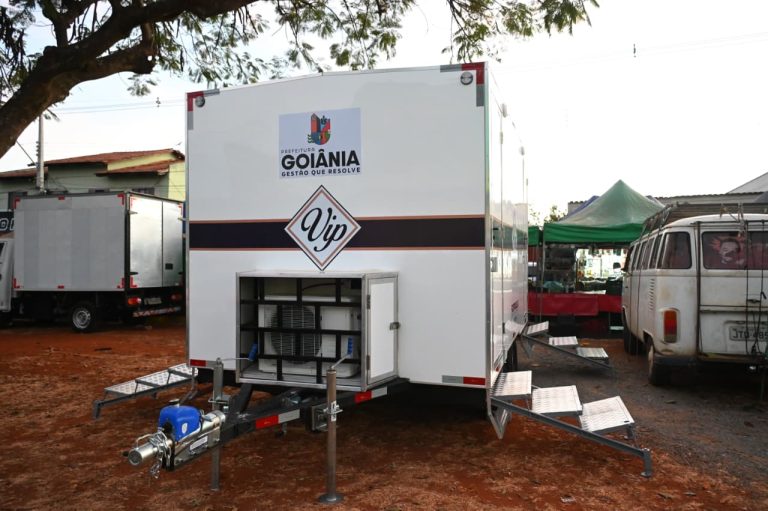 Prefeitura de Goiânia instala banheiros móveis climatizados em mais de 60 feiras da cidade 