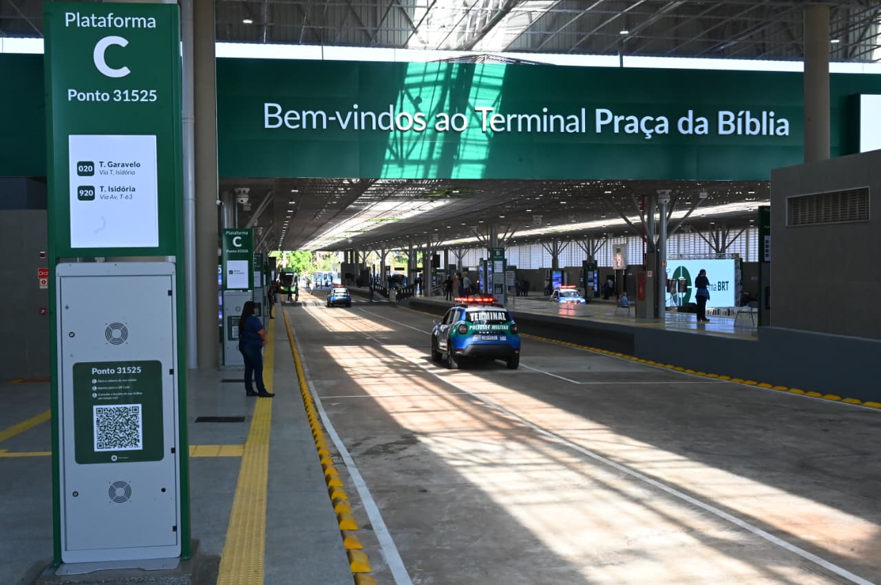 Prefeitura de Goiânia inaugura novo Terminal Praça da Bíblia com  investimentos de R$ 29 milhões e ônibus elétrico - Radio Bandeirantes  Goiânia