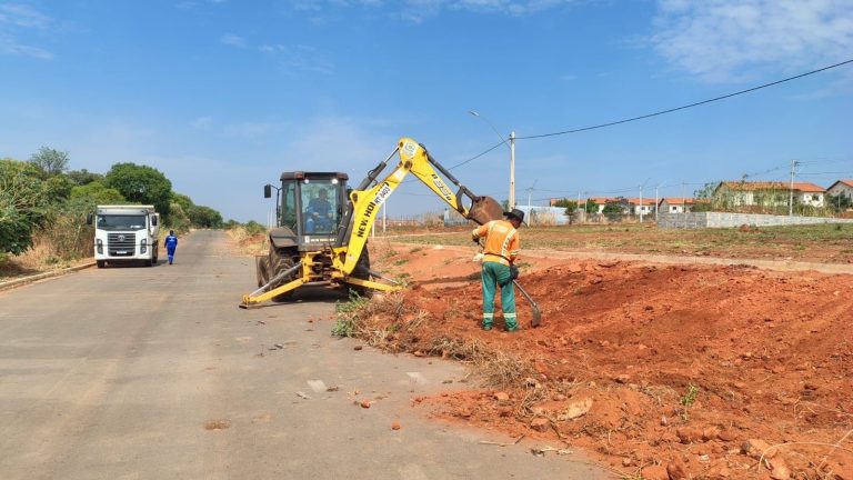 Prefeitura recolhe mais de 7 mil toneladas de lixo e revitaliza 51 praças na Região Oeste de Goiânia 