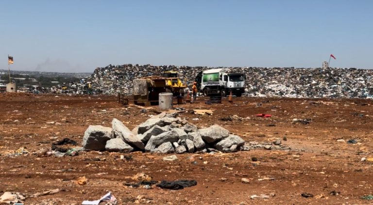 Semad multa prefeitura de Goiânia em R$ 5 mil por dia por operar lixão sem licença ambiental