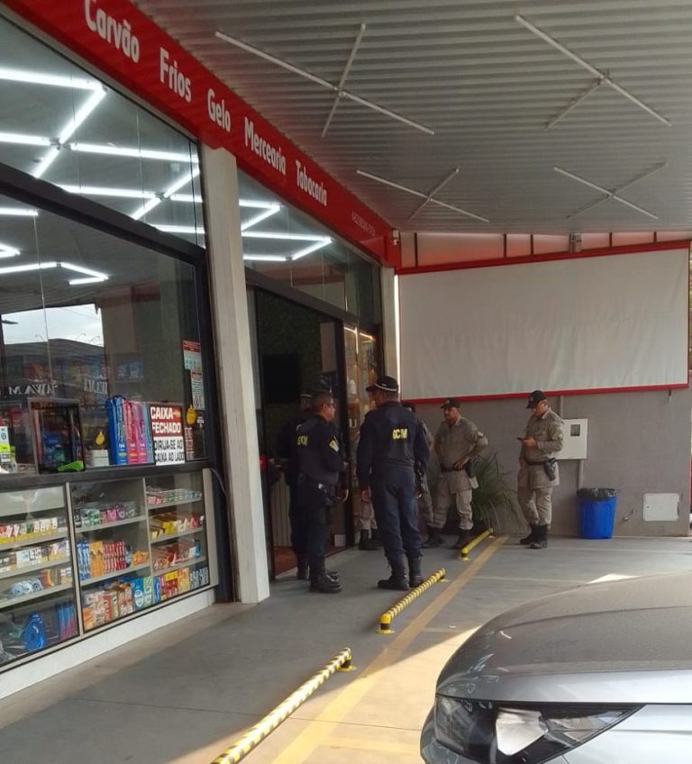 Prefeitura de Aparecida coordena fiscalização em comércios para combater bebidas adulteradas