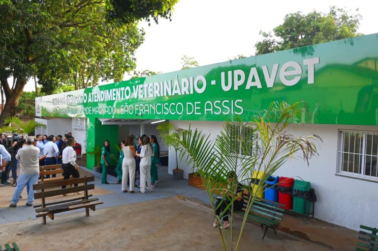 Prefeito Sandro Mabel entrega obra de reforma e reestruturação da UPAVet