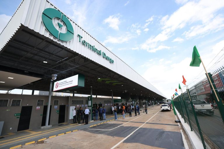 Governo de Goiás entrega reforma do Terminal do Dergo e amplia estrutura do transporte coletivo 