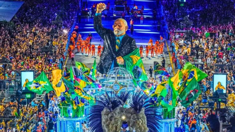 Homenagem a Lula na Sapucaí gera ofensiva de Gayer, críticas de Caiado e reação de pastor evangélico