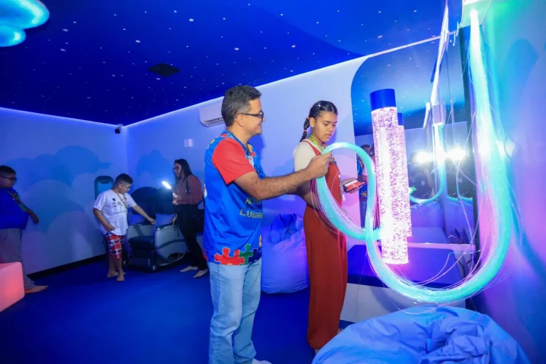 Aeroporto de Goiânia inaugura Sala Multissensorial gratuita para passageiros com TEA e TDAH