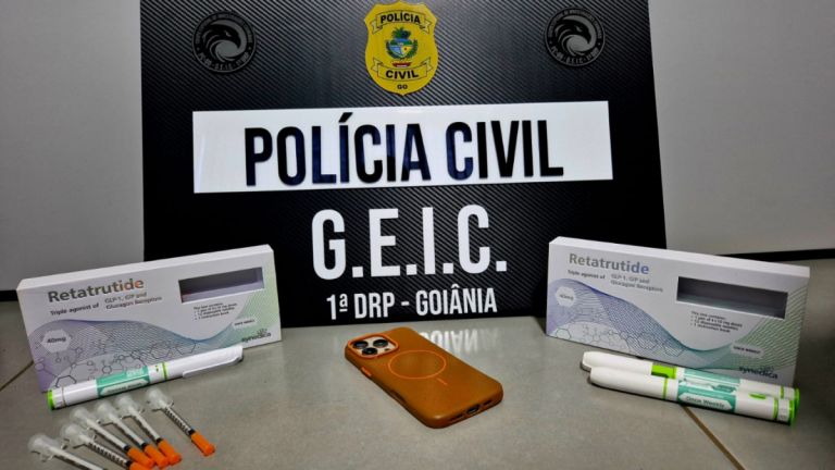 Polícia Civil cumpre mandados em Goiânia contra investigada por venda irregular de medicamentos para emagrecimento