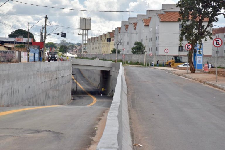 Tráfego começa a fluir após vistoria do prefeito Leandro Vilela e obra passa a integrar novo eixo viário da região