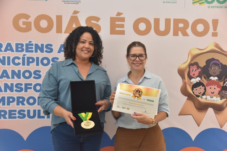 Aparecida conquista Selo Ouro na alfabetização e é reconhecida pelo Governo de Goiás