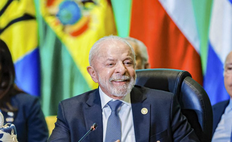 Lula visita polos de indústrias automotiva e farmacêutica em Anápolis nesta quinta-feira (26)