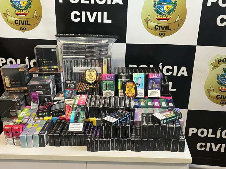 Polícia Civil apreende estoque de cigarros eletrônicos vendidos ilegalmente em Goiânia