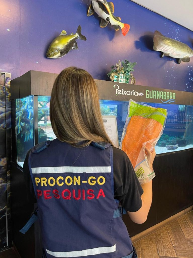 Pesquisa do Procon Goiás aponta variação de até 267% no preço de pescados em Goiânia 