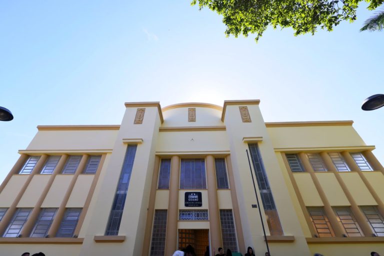 Governo de Goiás entrega restauração do Museu Zoroastro Artiaga, na Praça Cívica, em Goiânia