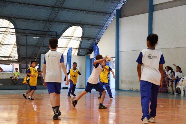 Com 103 escolas, Festival de Queimada reúne 1,7 mil estudantes na rede municipal de Goiânia