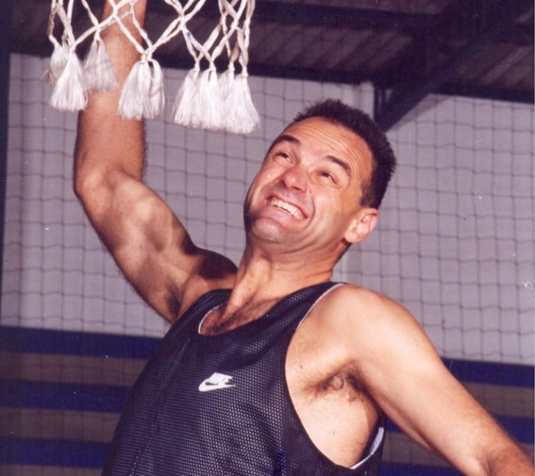 Lenda do basquete, Oscar Schmidt morre aos 68 anos