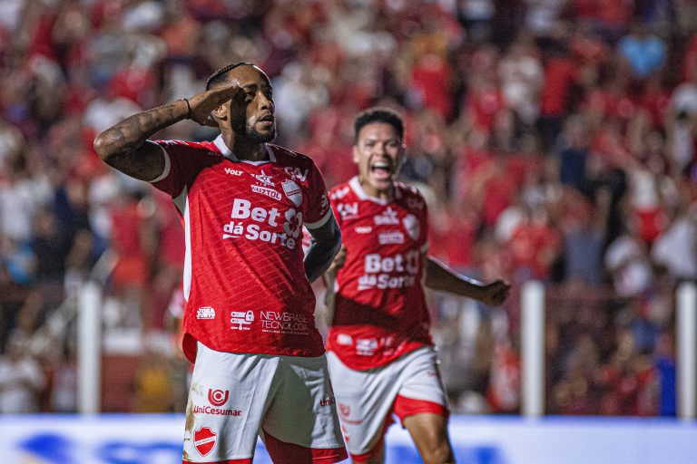 Vila Nova enfrenta Athletic nesta segunda-feira (04) pela Série B.