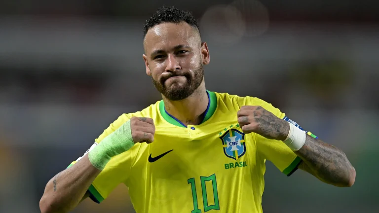 Neymar tem lesão de grau 2 confirmada e preocupa a Seleção Brasileira às vésperas da Copa do Mundo