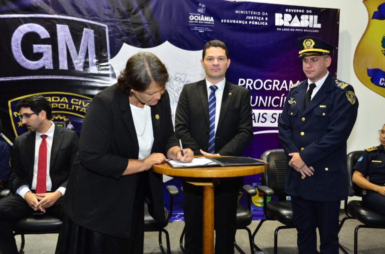GCM de Goiânia passa a integrar programa nacional e recebe novos equipamentos de segurança 