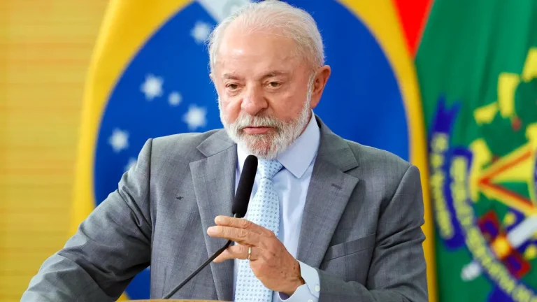 Presidente Lula sanciona lei que endurece penas para crimes como roubo, furto e estelionato