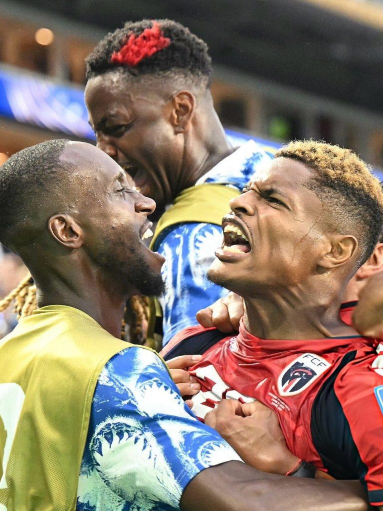 Espanha e Japão goleiam, Egito vence a primeira em copas e Cabo Verde segura Uruguai