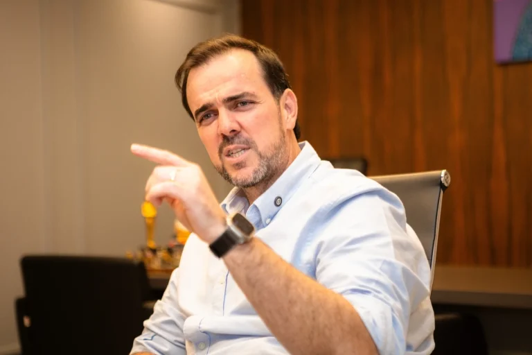 Gustavo Mendanha oficializa pré-candidatura ao Senado em evento do “Pra Frente Goiás” em Itumbiara