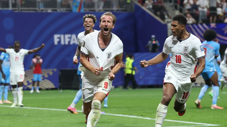Com dois gols de Harry Kane, Inglaterra vence RD Congo por 2 a 1 e vai às oitavas de final