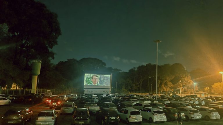 Parque Mutirama recebe Cine Autorama com sessões gratuitas de cinema drive-in neste fim de semana
