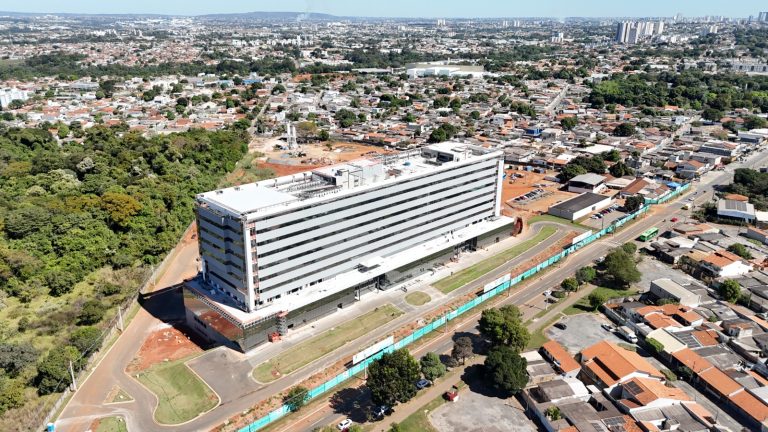 Governo de Goiás assina protocolo para implantação do novo Hugo e amplia capacidade de atendimento