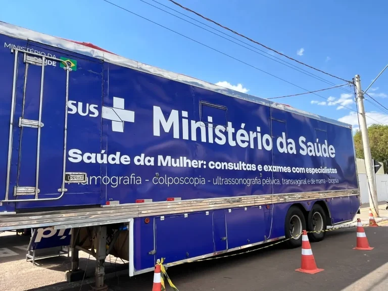 Carreta da Saúde da Mulher oferece exames e consultas pelo SUS em Goianápolis